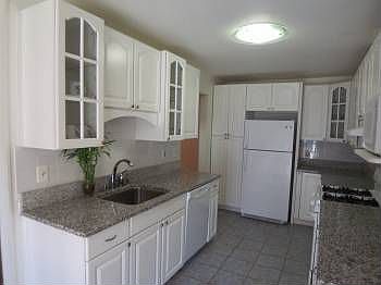 3rd image of 100 Deer Ct Dr