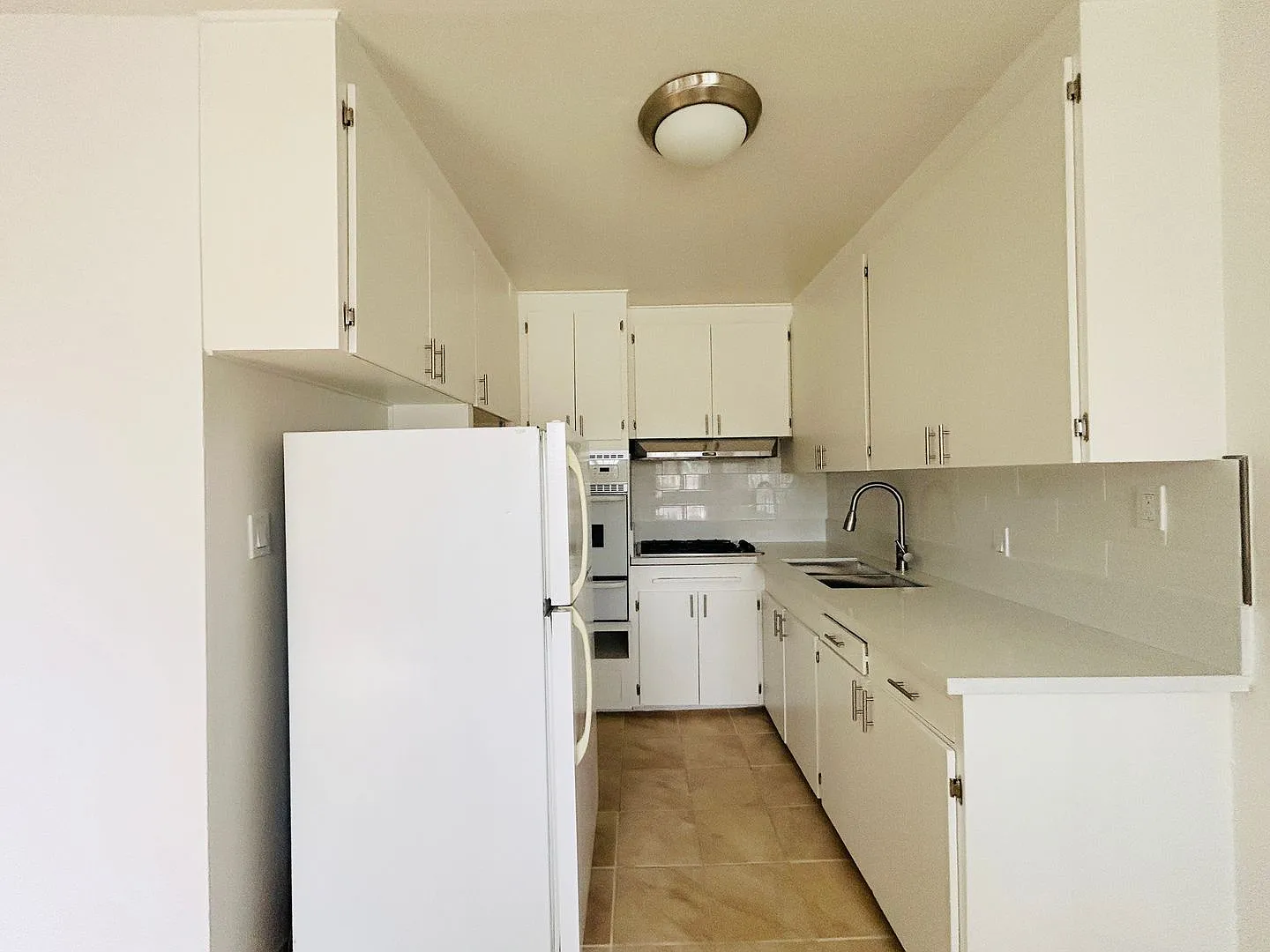 1 bed, 1.0 bath, 650 sqft, $2,195 — Photo 2