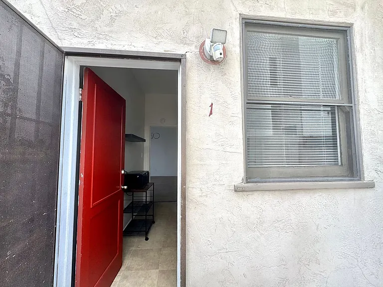 Nerney Apartments — Photo 25