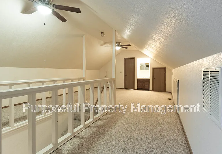 216 N Fretz Ave — Photo 22