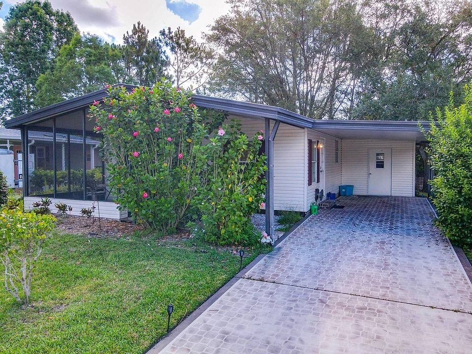 1st image of 32 Bluewater Lake Cir