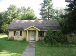 19060 Fowles Rd, Middleburg Heights, OH 44130