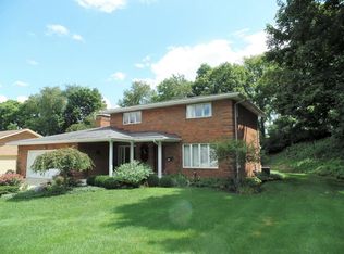 240 McMillen Dr, Newark, OH 43055