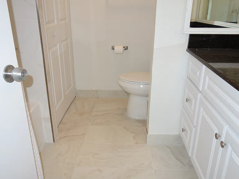 851 Bayway Blvd #905 — Photo 44