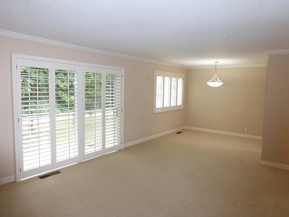 4th image of 1693 Heron Ave