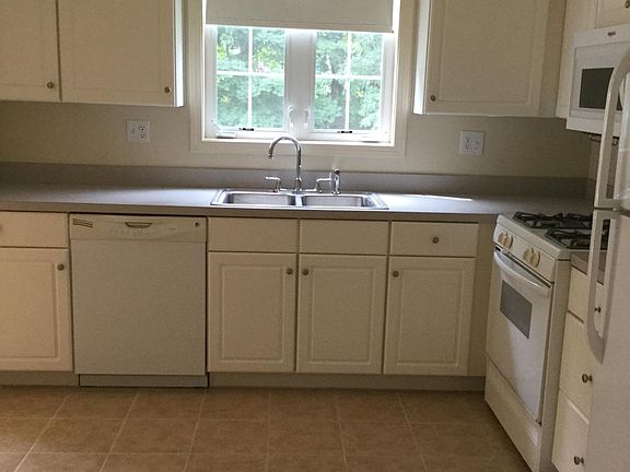 2nd image of 22-24 N Bowditch St