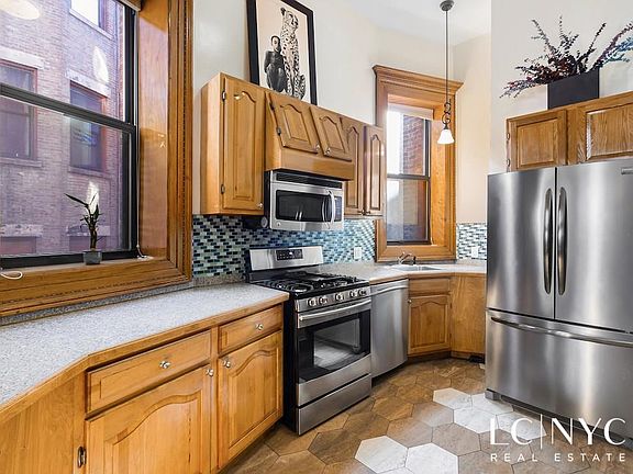 5th image of 453 W 143rd St APT 6