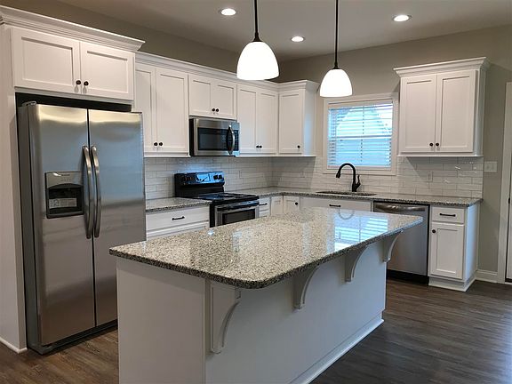 3rd image of 2965 Laredo Dr