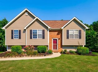 6270 Bay Ln, Flowery Branch, GA
