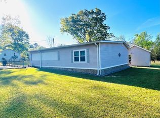 401 W Rouse St, Poplarville, MS 39470