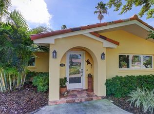 411 Harbor Dr N, Indian Rocks Beach, FL 33785