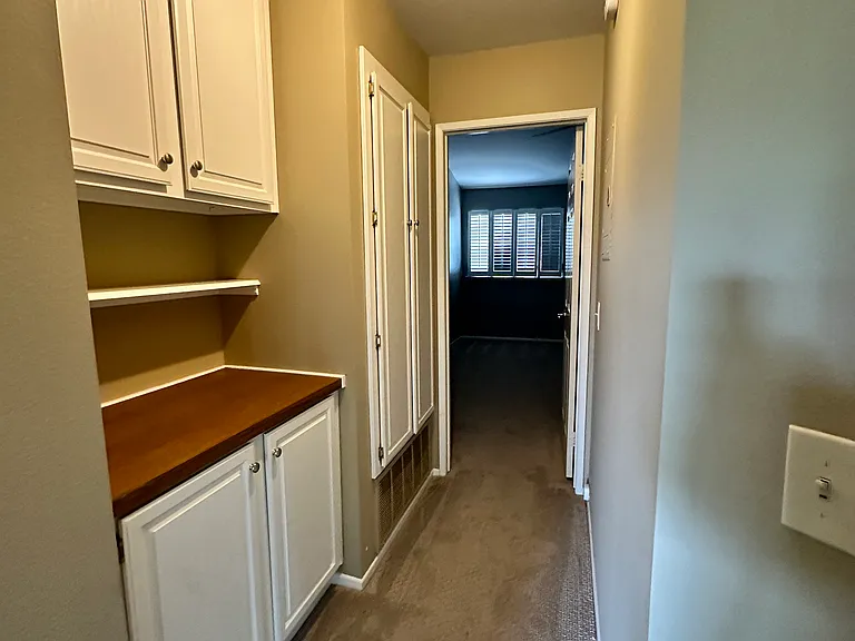402 Country Club Dr #B — Photo 6