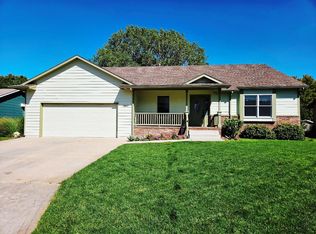 2908 Sumac St, North Newton, KS 67117
