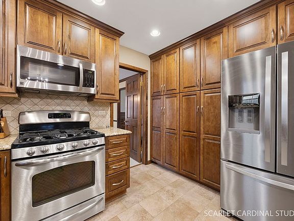 4th image of 191 Cassin Rd