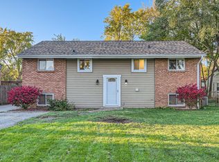 177 S Pinecrest Rd, Bolingbrook, IL 60440