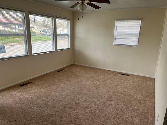 3rd image of 11 Lincoln Ave