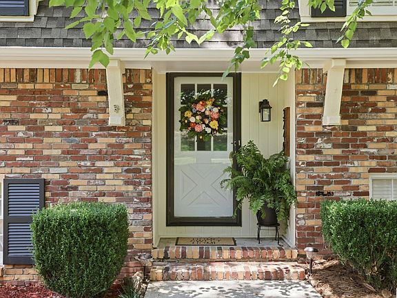 5th image of 3249 Monte Doro Dr