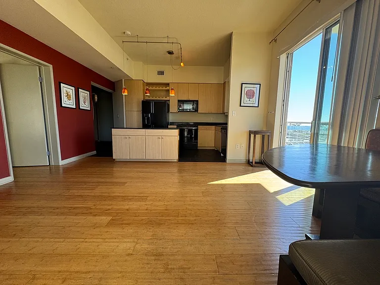 488 E Ocean Blvd #417 — Photo 18