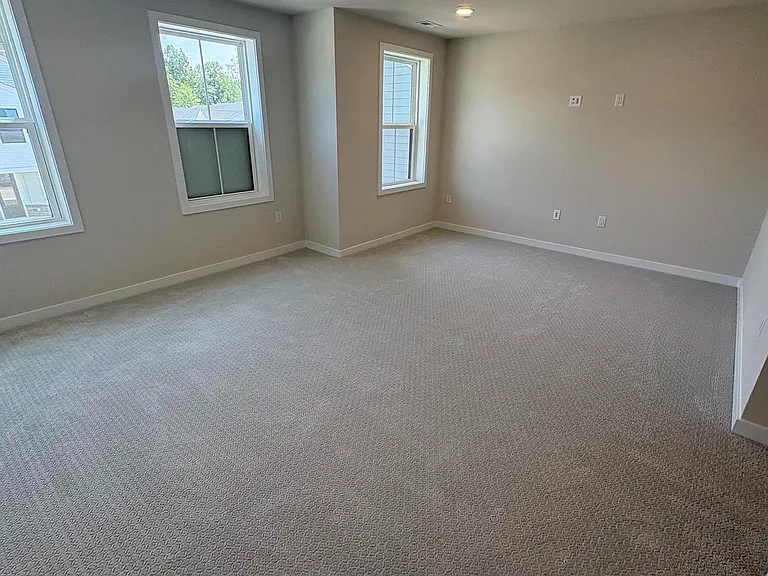 46 Grayson Ln — Photo 6