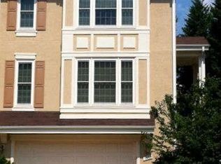 1353 Park Garden Ln, Reston, VA 20194