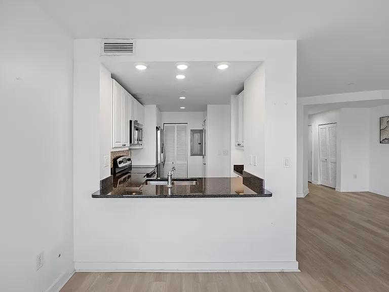 600 Harbor Blvd #955 — Photo 5