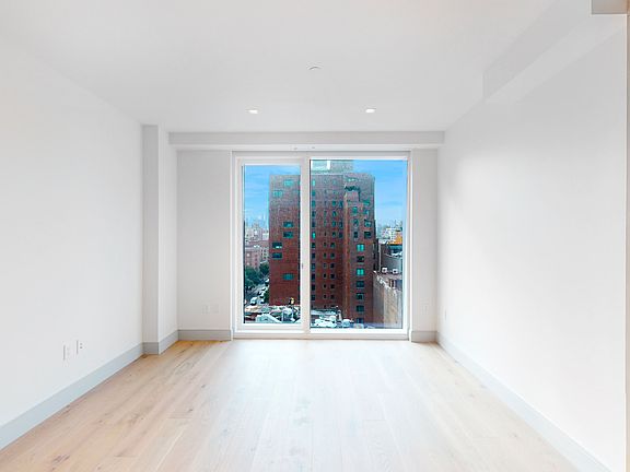 5th image of 101 W 14th St #9B