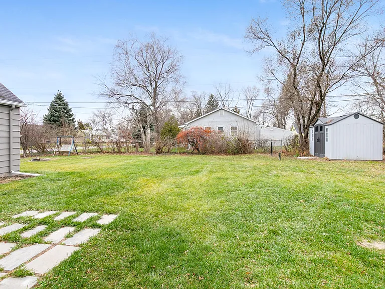 38017 W Chicago St — Photo 33