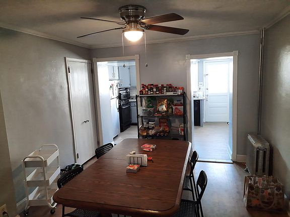 Convenient First Floor 1/2-Bath and Full-Size Eat-In Dinning Room