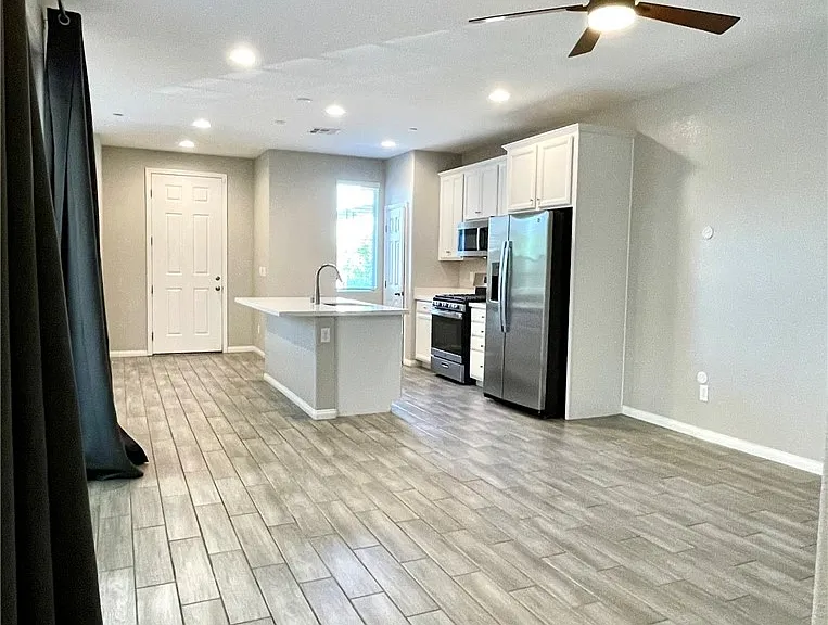 702 Cottonwood Hill Pl — Photo 4