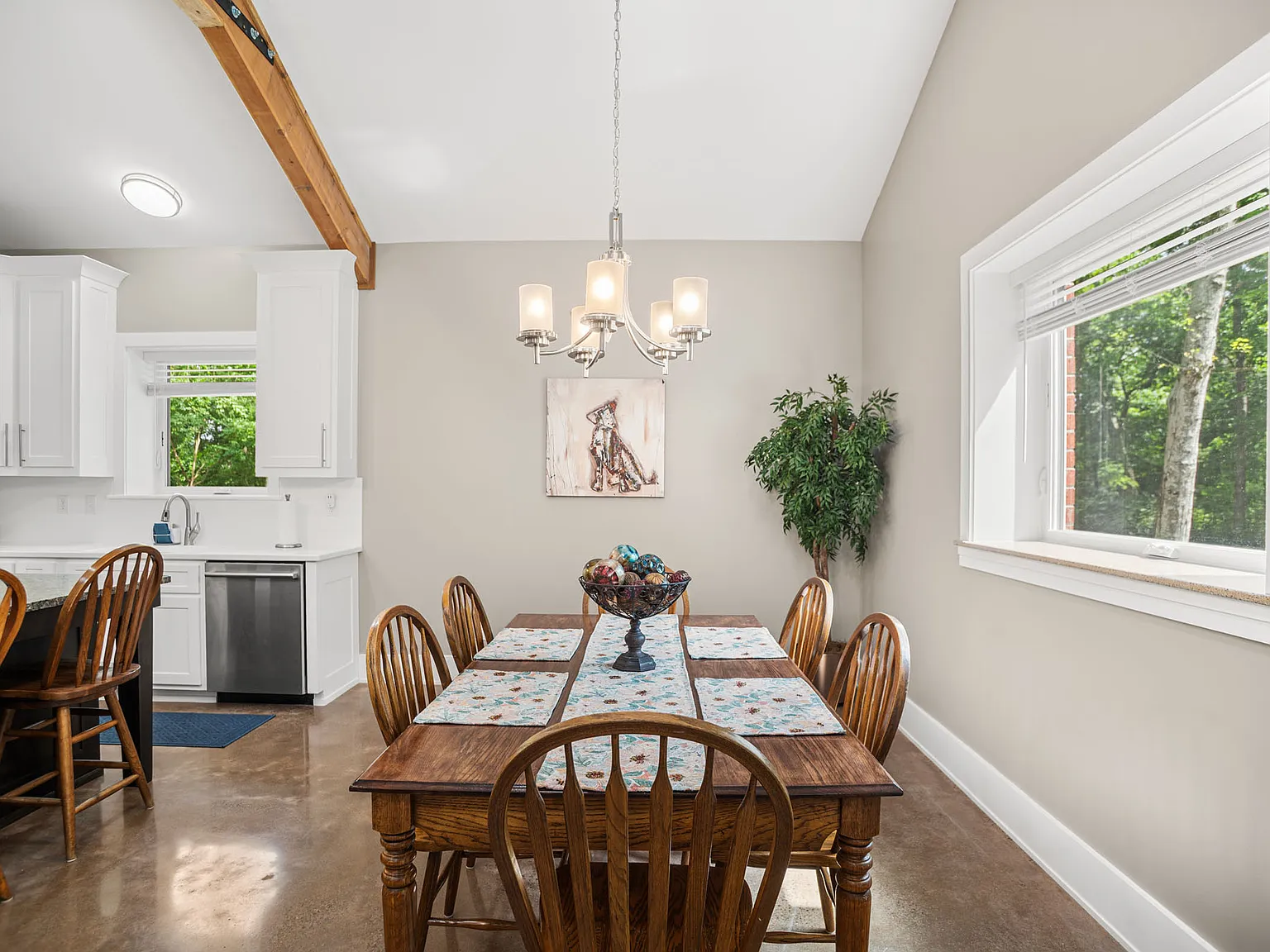 4 bed, 2170 sqft, $4,000 — Photo 4
