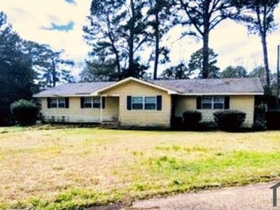 1817 Wisteria Dr, Jackson, MS, 39204