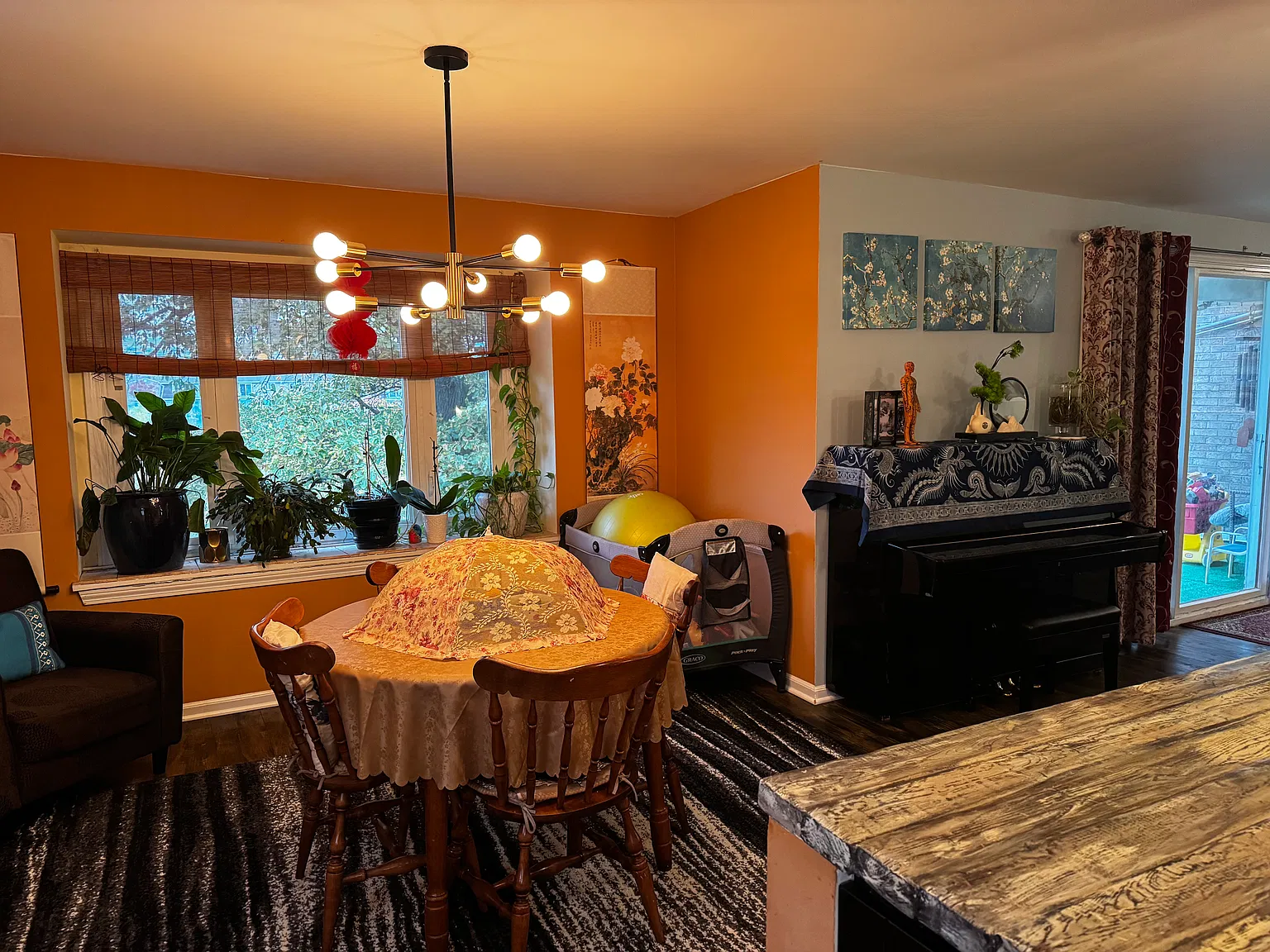 3 bed, 1490 sqft, $2,080 — Photo 3