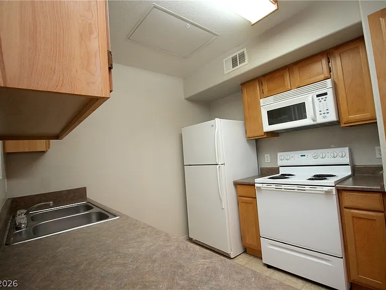 45 Maleena Mesa St #621 — Photo 4