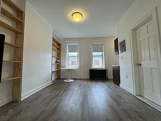 56-56 Myrtle Avenue, #3F