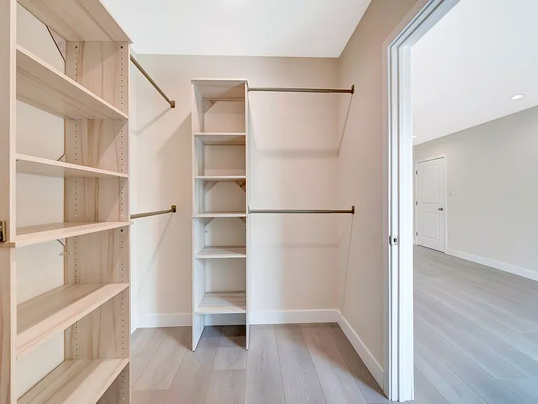 10951 Whitegate Ave — Photo 36