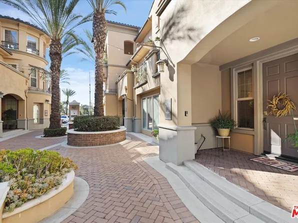 316 District Ct, Fullerton, CA 92832