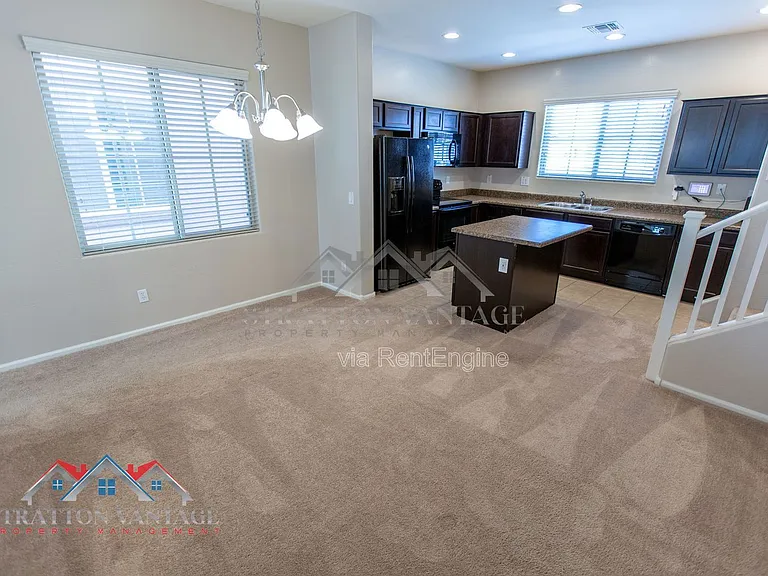 2218 N 77th Dr — Photo 23