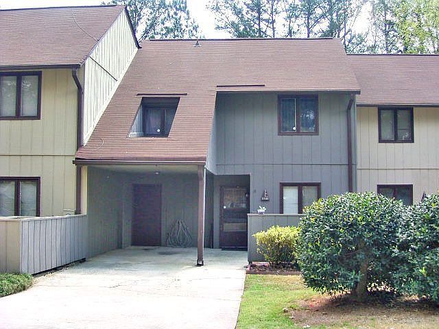 1st image of 2540 Cedar Canyon Dr SE