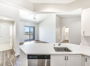 1235 W Town And Country Rd APT 1301, Orange, CA 92868