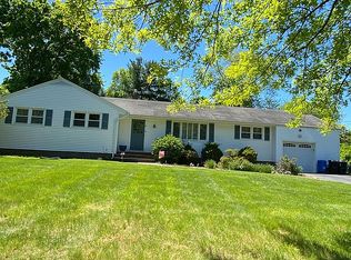 6 Rita Dr, Morris Plains, NJ 07950