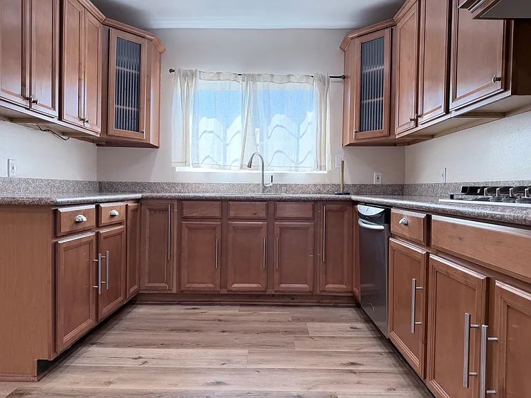 3082 Thurin Ave — Photo 8