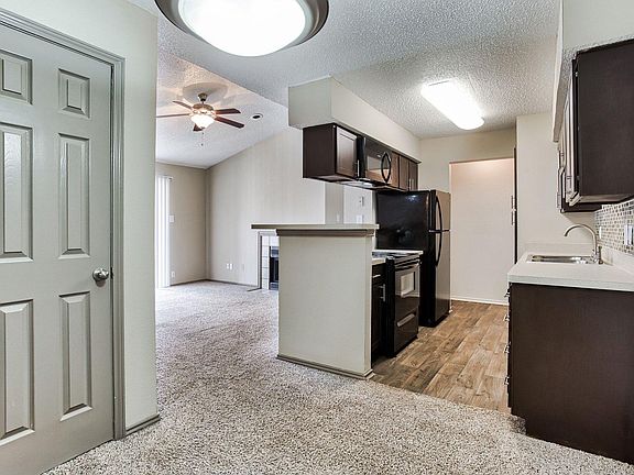 2nd image of 7232 Park West Cir APT 206