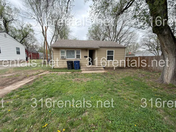 231 Larry St, Augusta, KS 67010