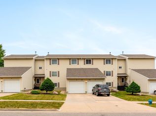 218 W Park Ln APT 1, Waterloo, IA 50701
