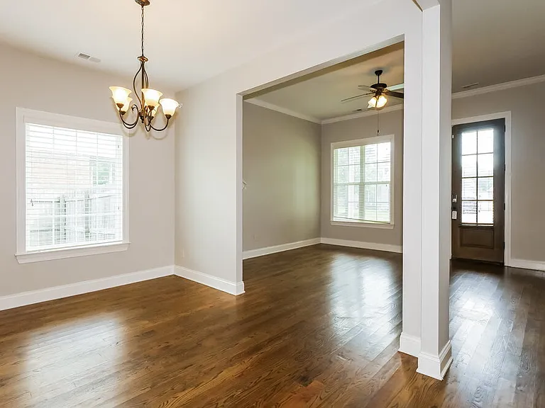 4694 W Dublin — Photo 4