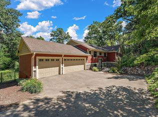 4815 120th St W, Apple Valley, MN 55124