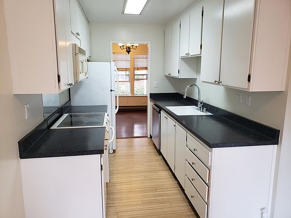 4th image of 1154 Red Pine Ct