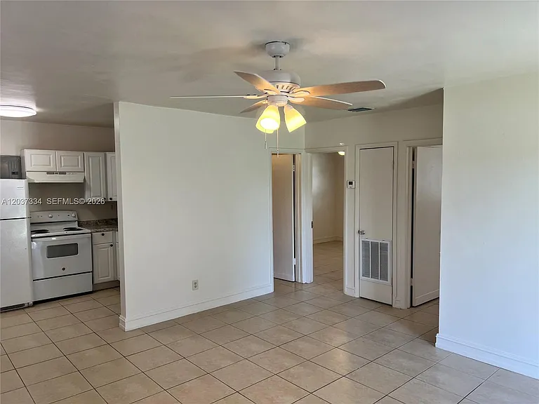 2910 NW 92nd St #2910 — Photo 2