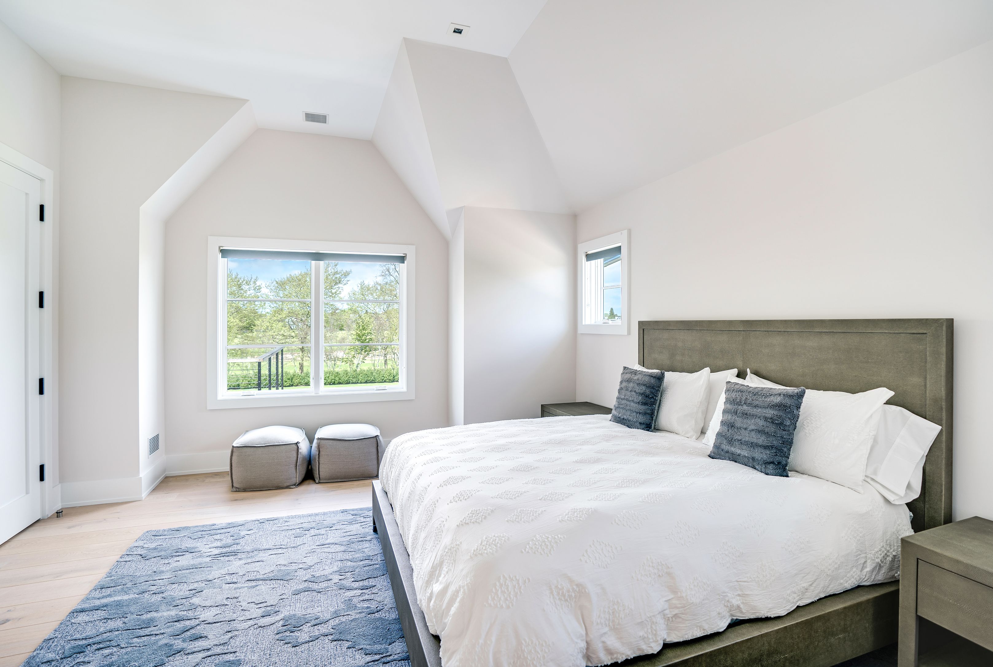 156 Summerfield Ln, Water Mill, NY 11976 Out East