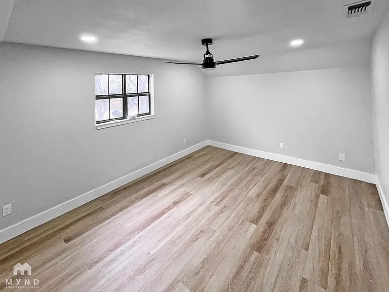 1215 Spring Lake Dr — Photo 26